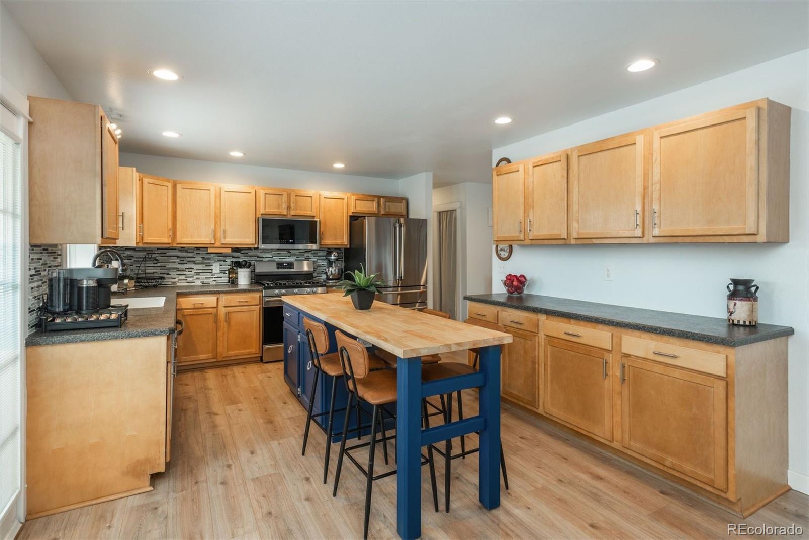 1237 S Memphis Street