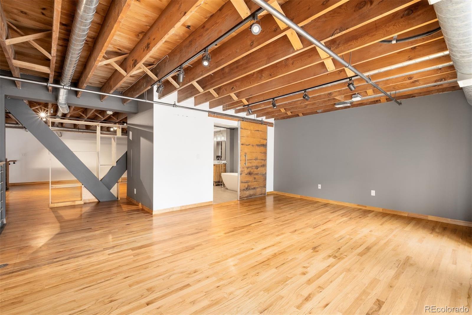 2715 Blake Street Unit: 4