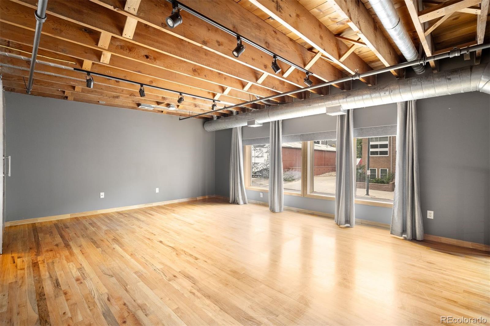 2715 Blake Street Unit: 4