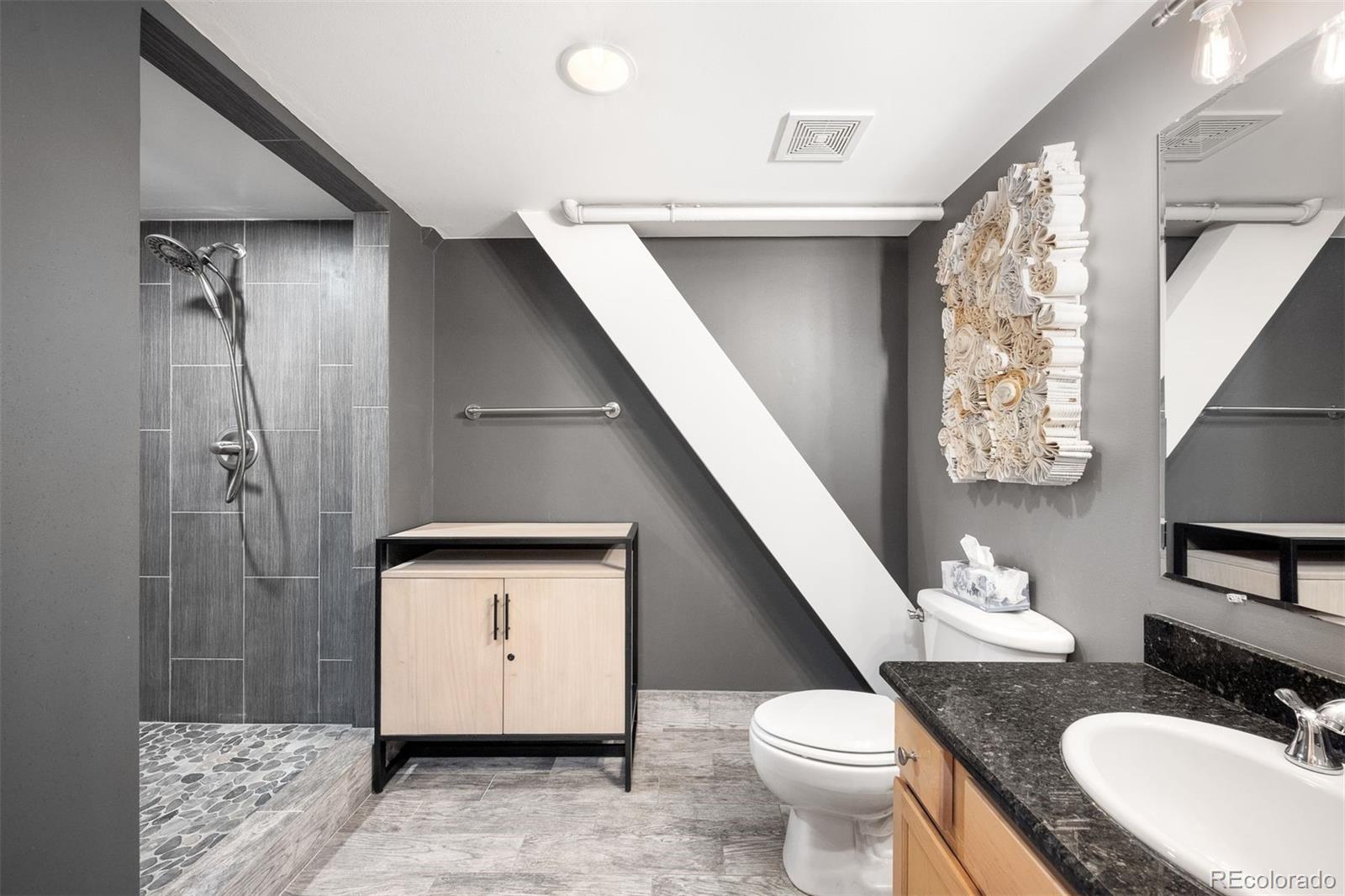 2715 Blake Street Unit: 4