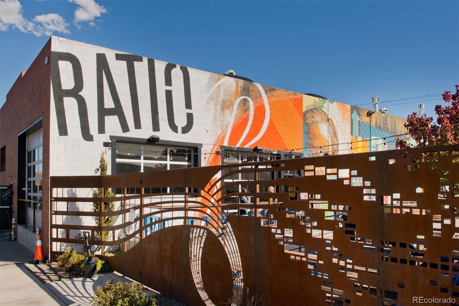 2715 Blake Street Unit: 4