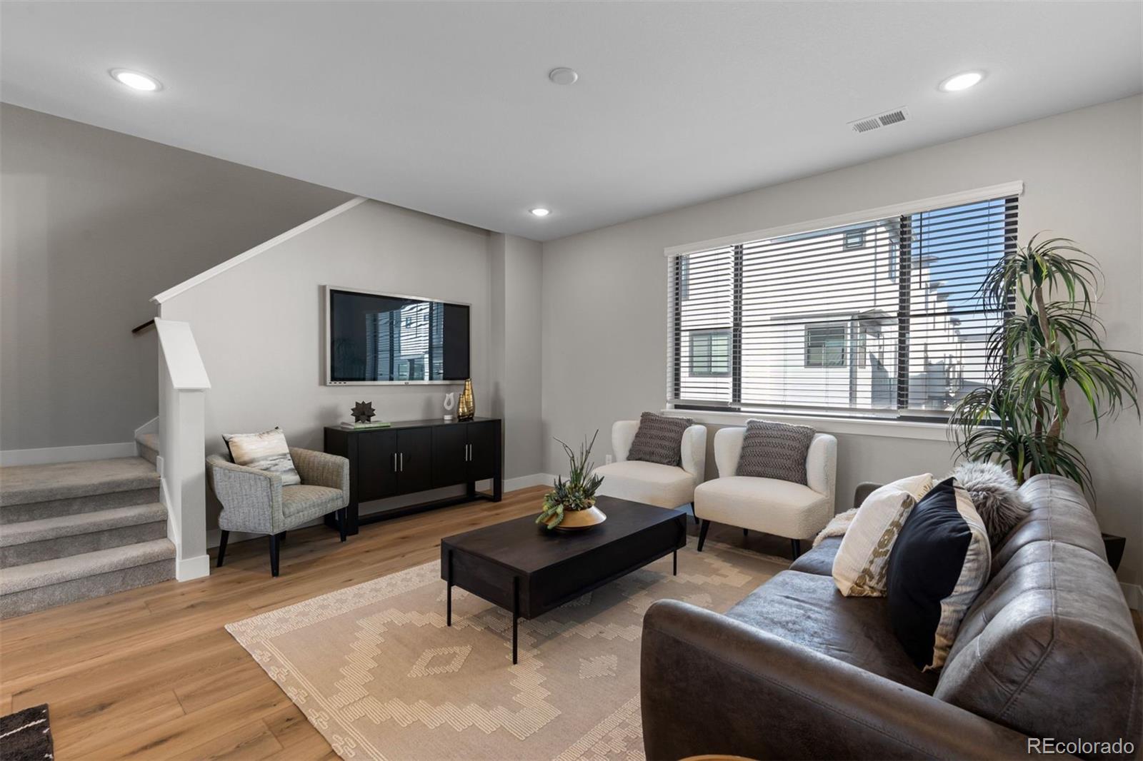 2074 S Holly Street Unit: 2