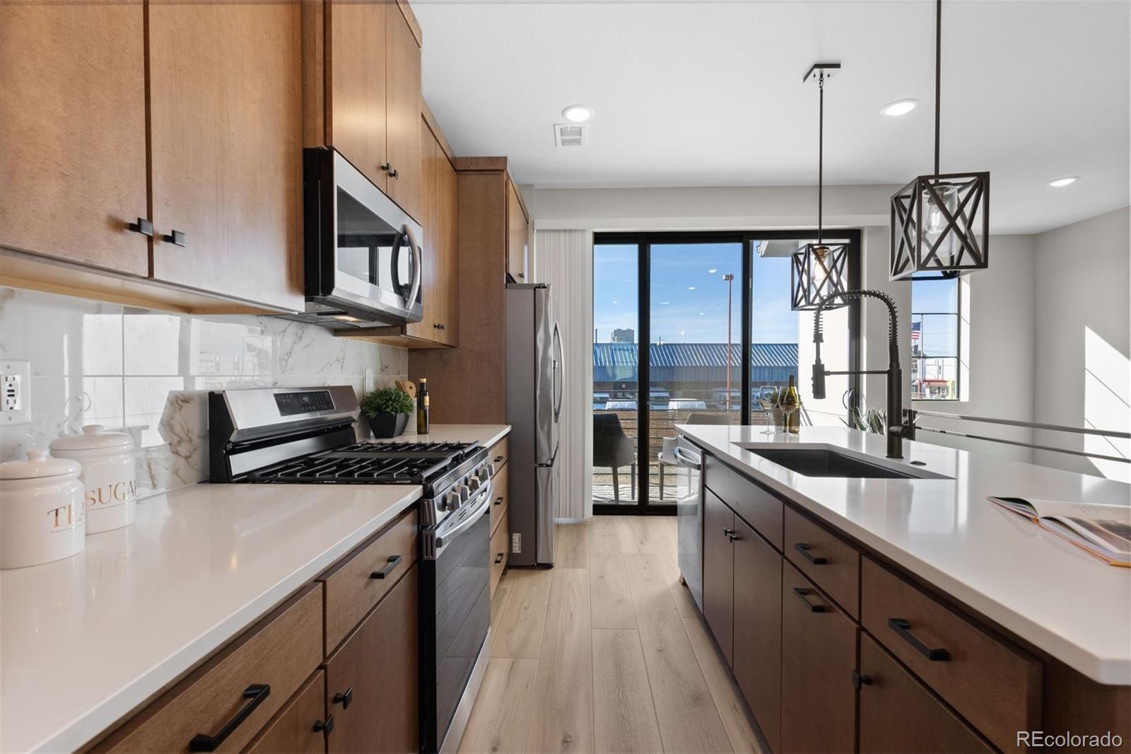 2074 S Holly Street Unit: 2