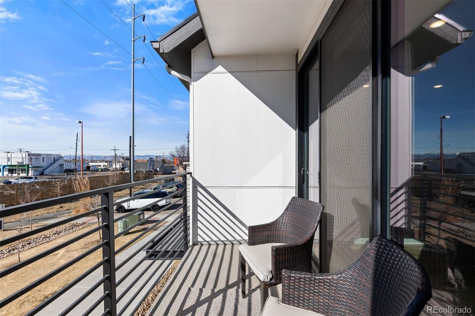 2074 S Holly Street Unit: 2