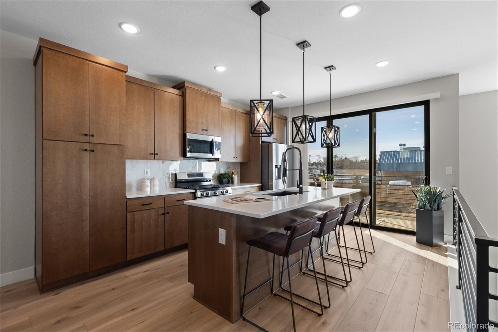 2074 S Holly Street Unit: 2