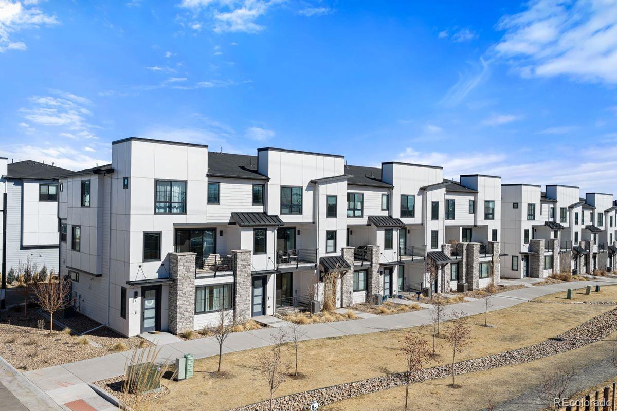 2074 S Holly Street Unit: 2