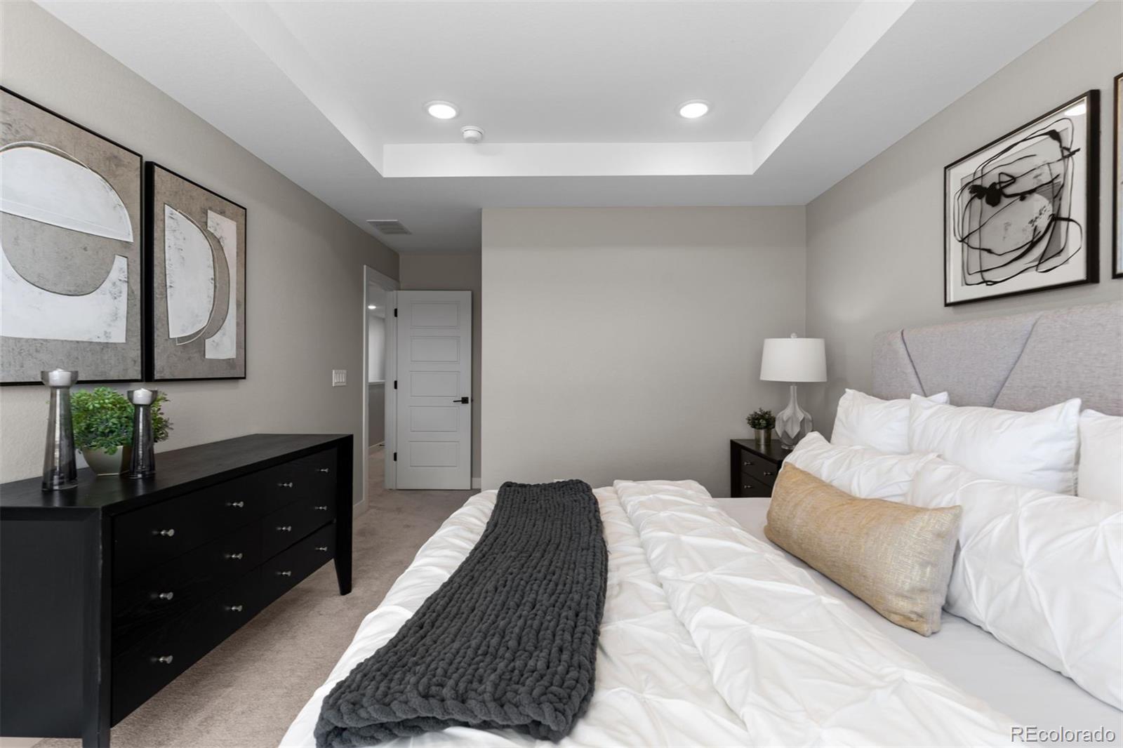 2074 S Holly Street Unit: 2