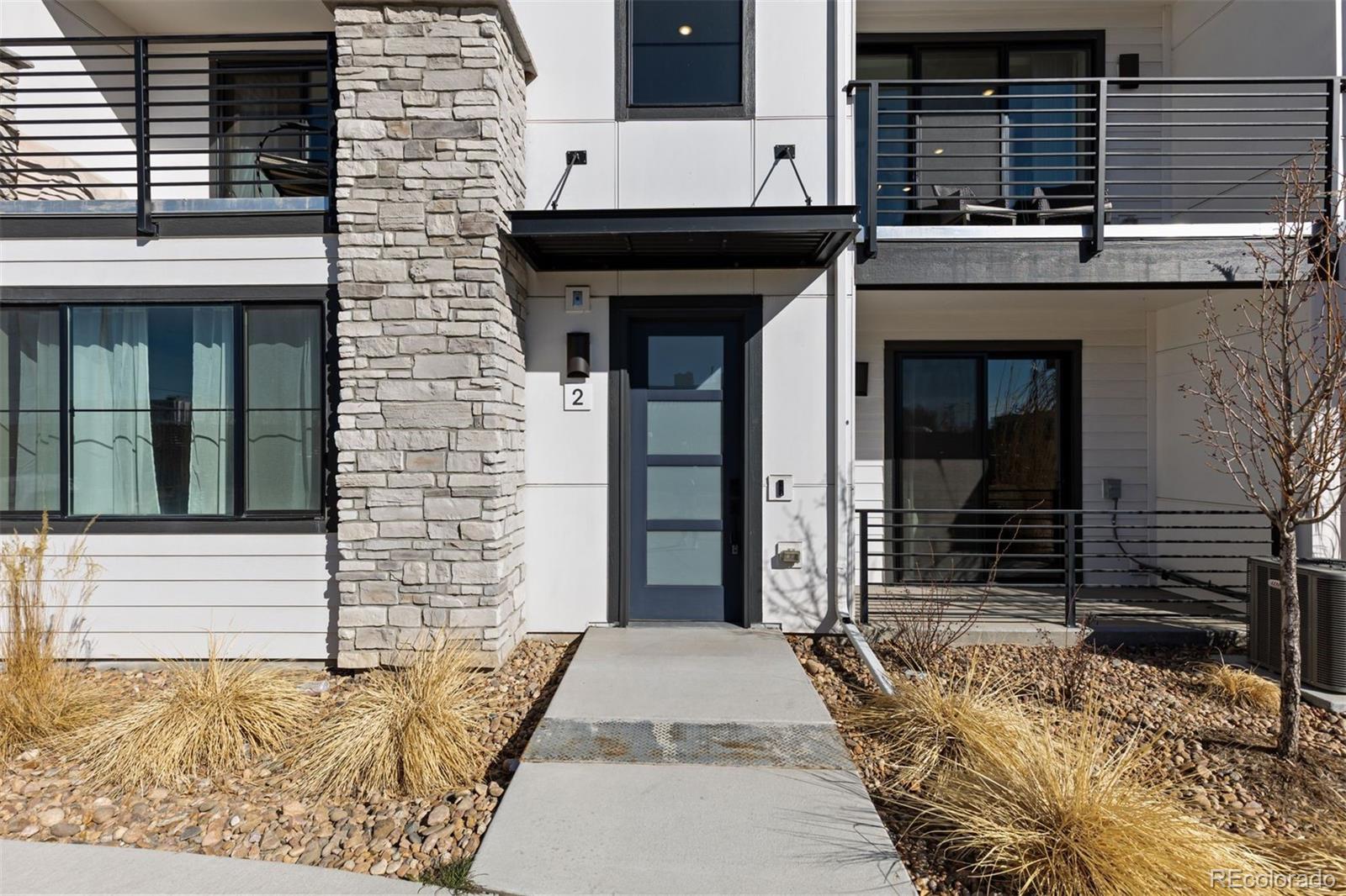 2074 S Holly Street Unit: 2