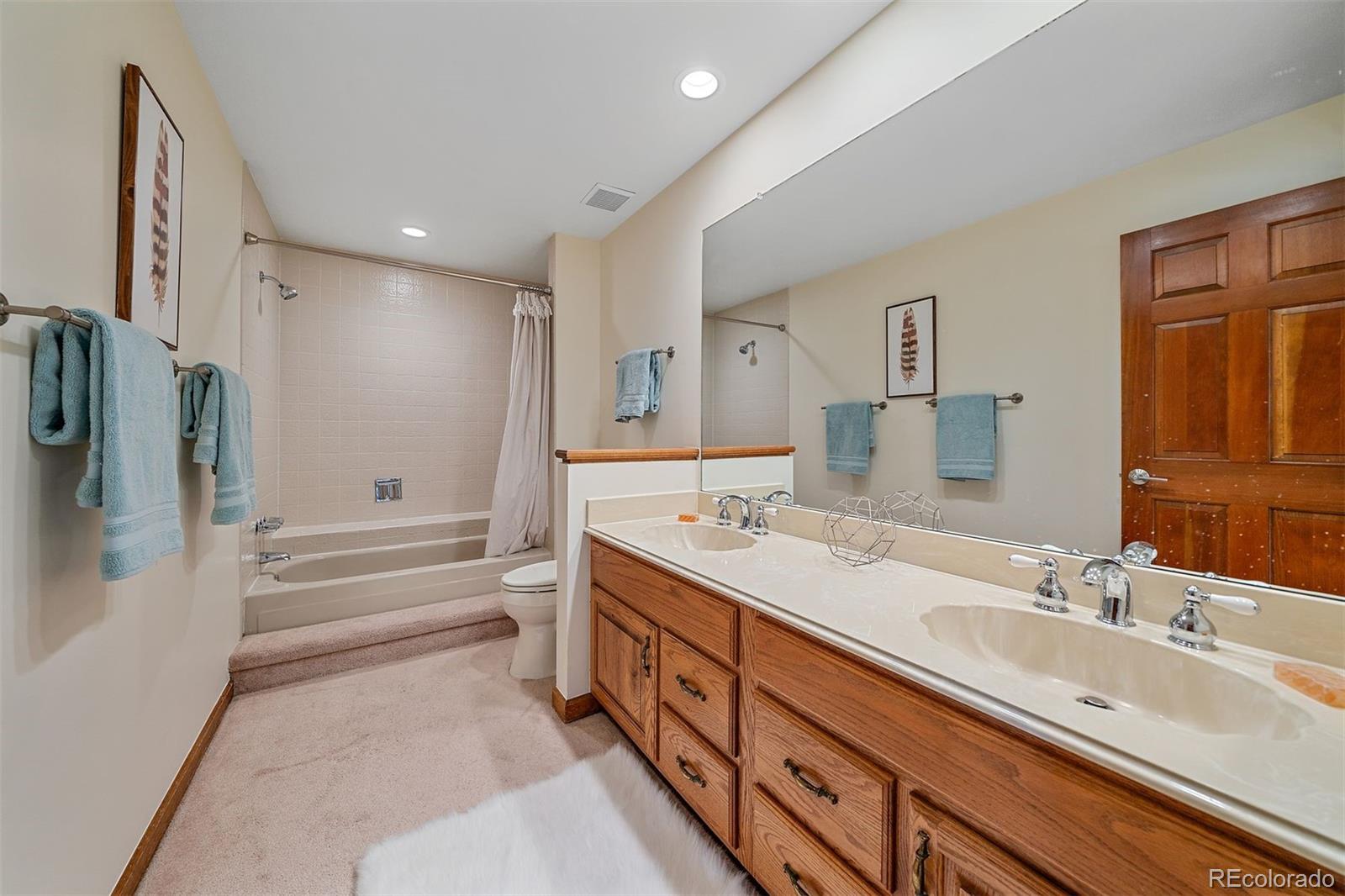 6516 S Garfield Court