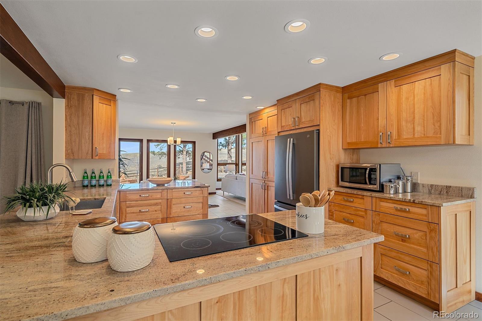 6516 S Garfield Court