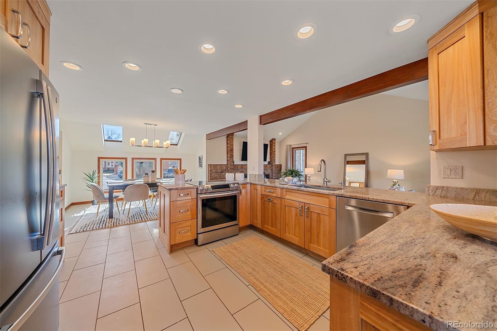 6516 S Garfield Court