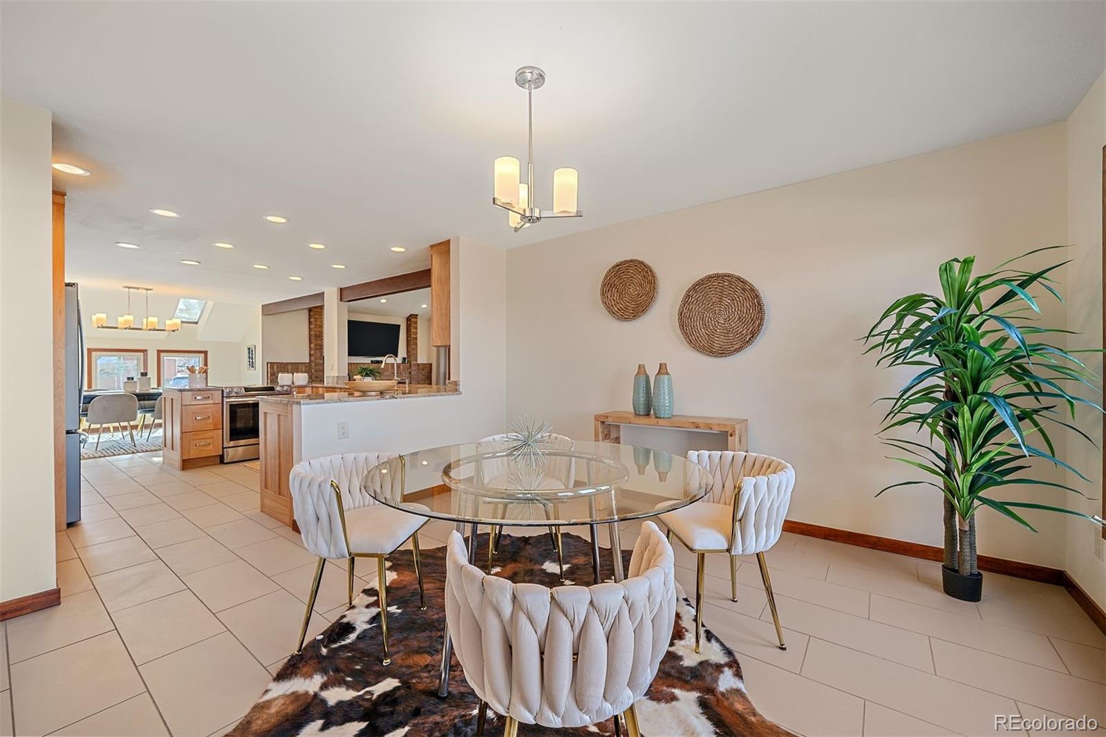 6516 S Garfield Court