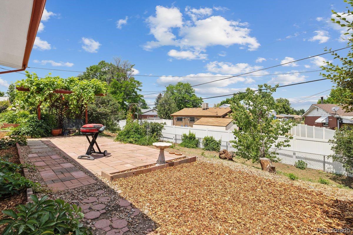 6659 W Louisiana Place