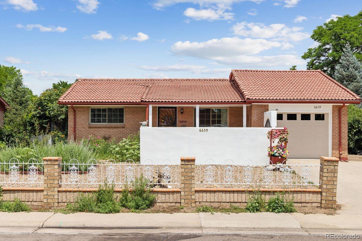 6659 W Louisiana Place