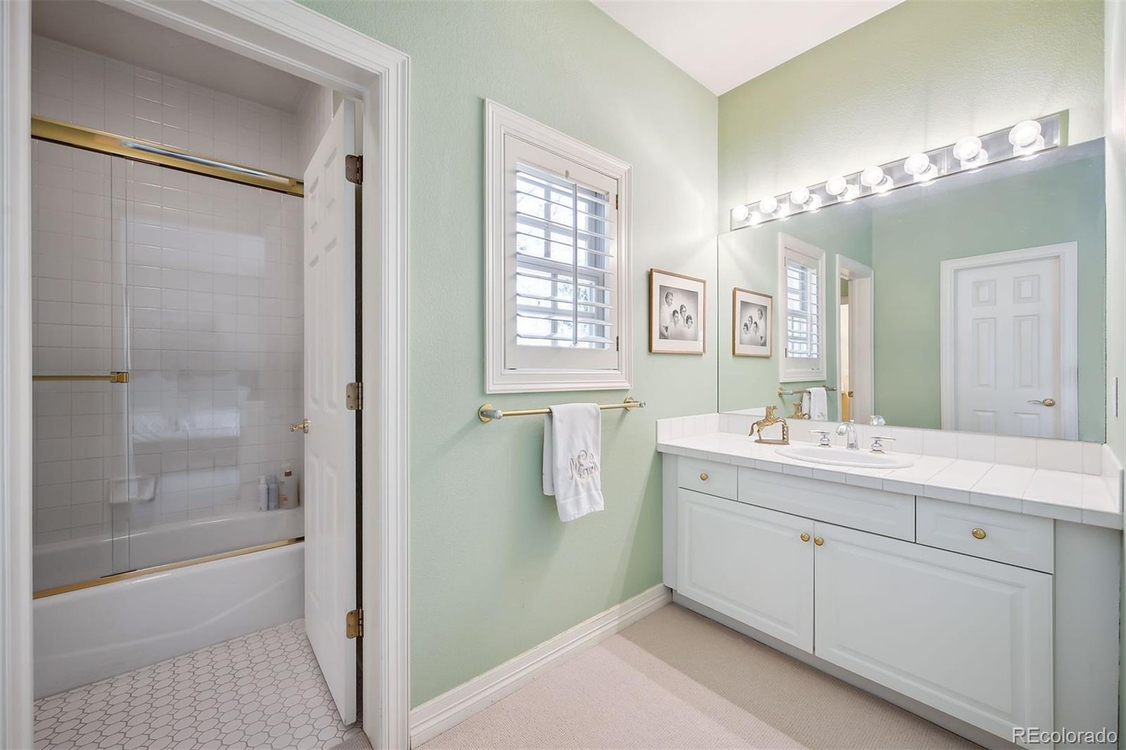 2450 E Alameda Avenue Unit: 5