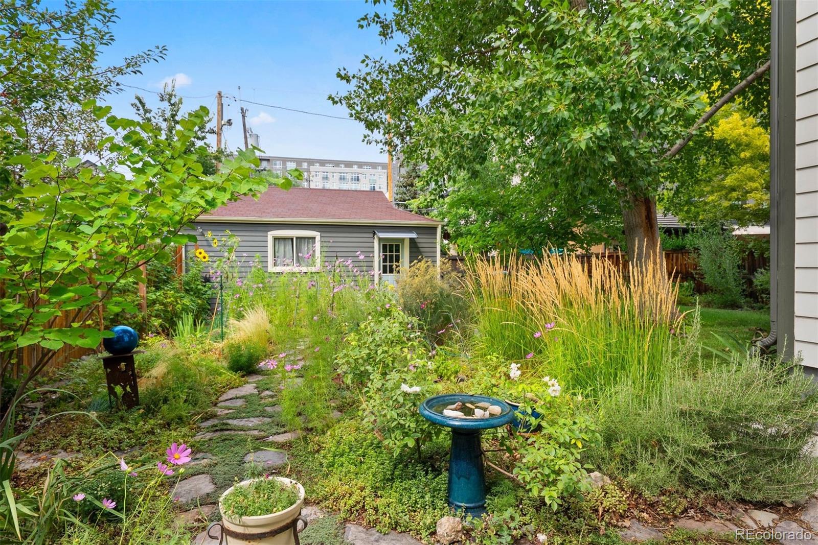 2131 S Columbine Street