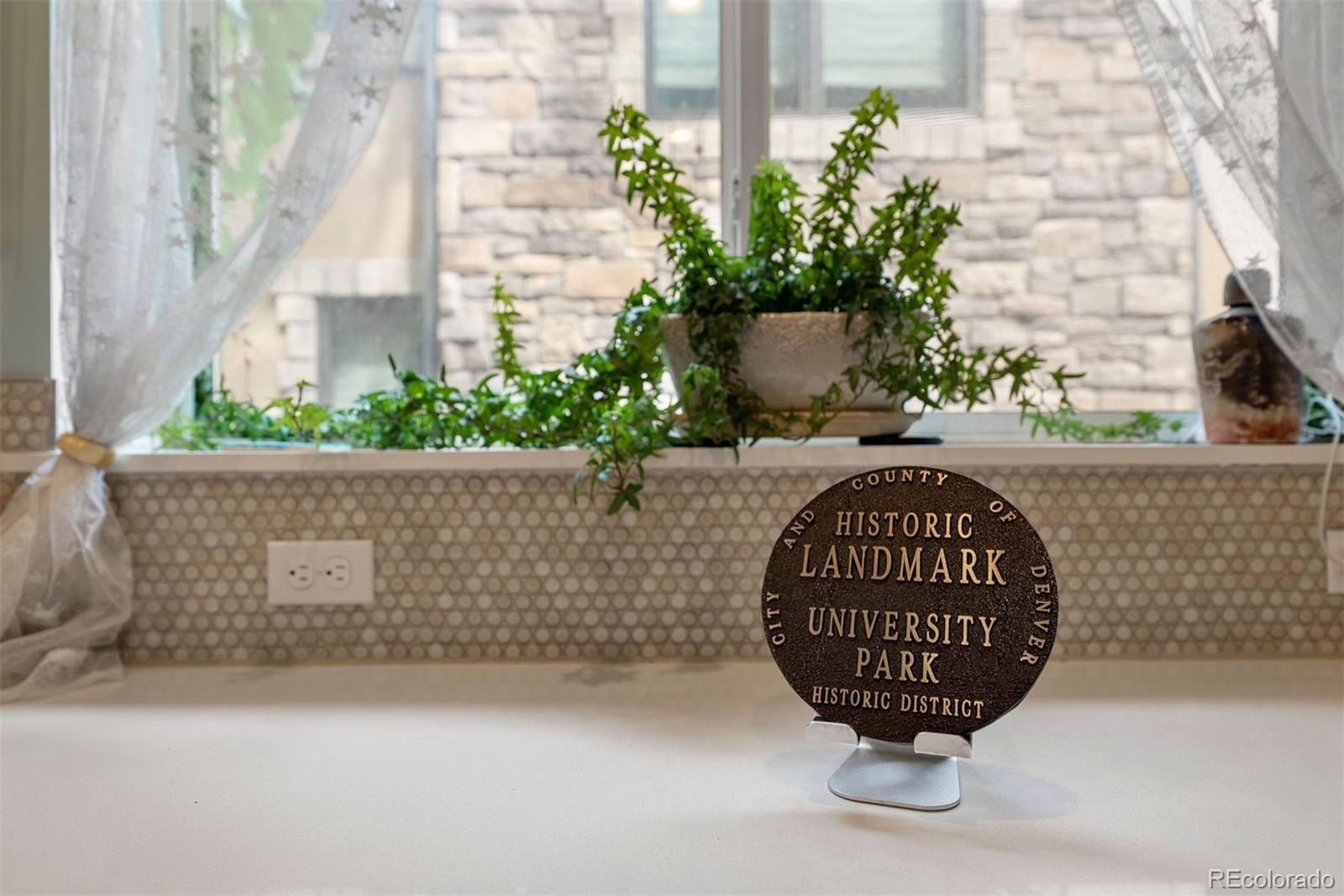 2131 S Columbine Street