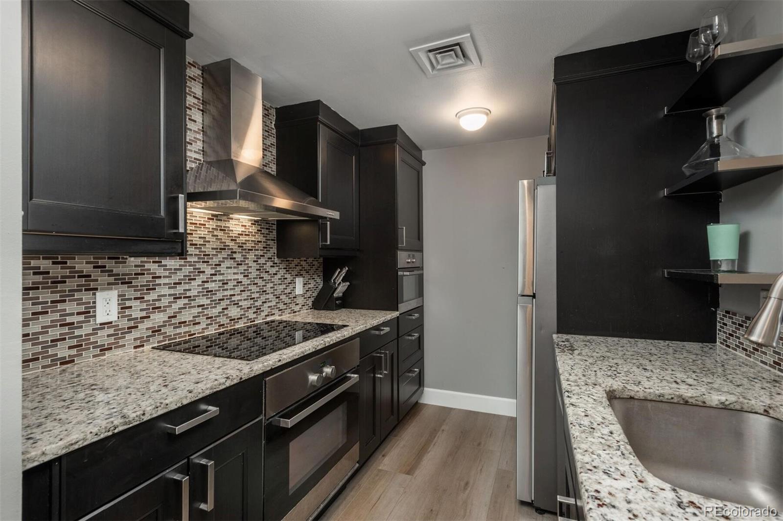800 N Pearl Street Unit: 1211