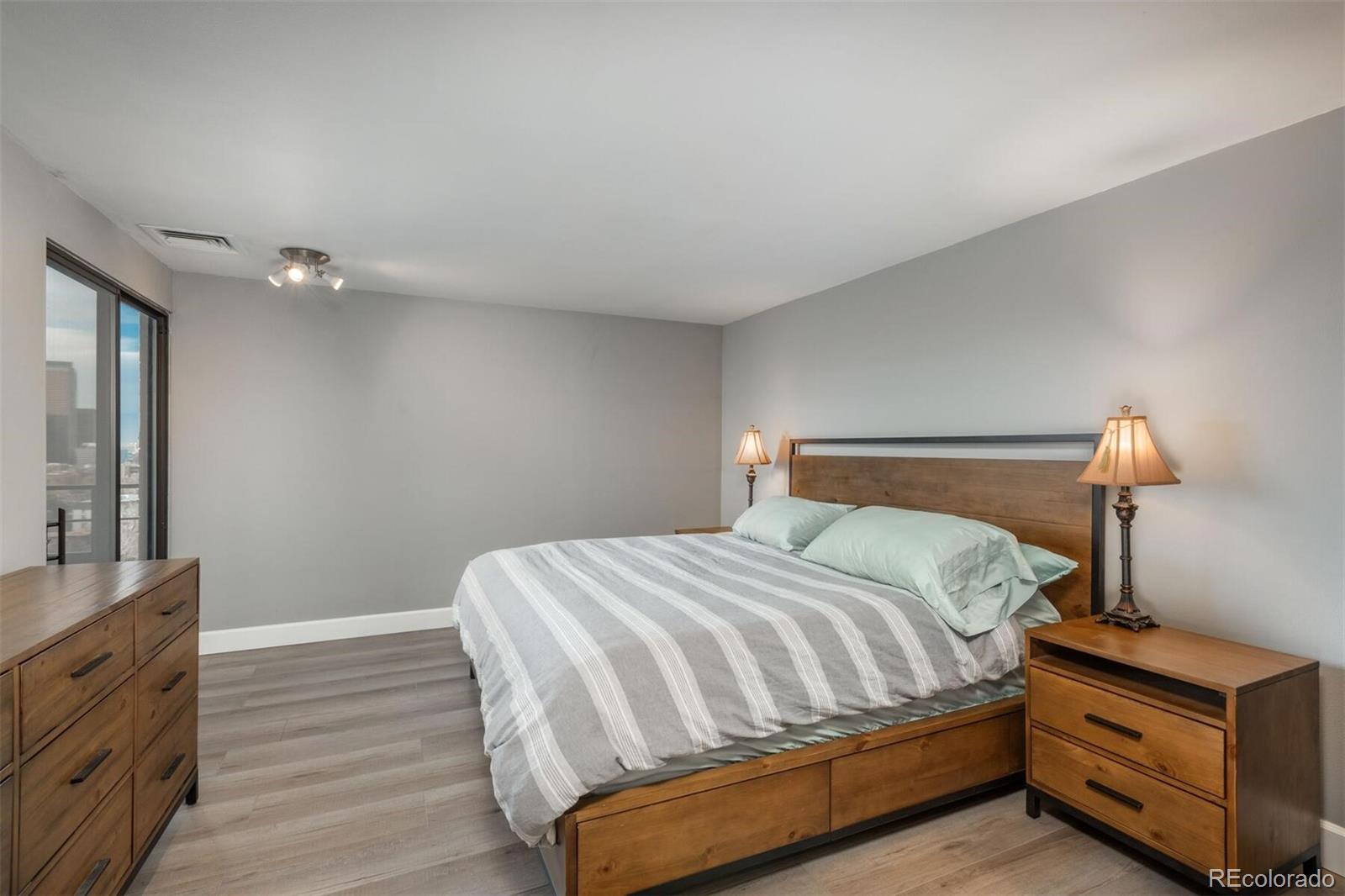 800 N Pearl Street Unit: 1211