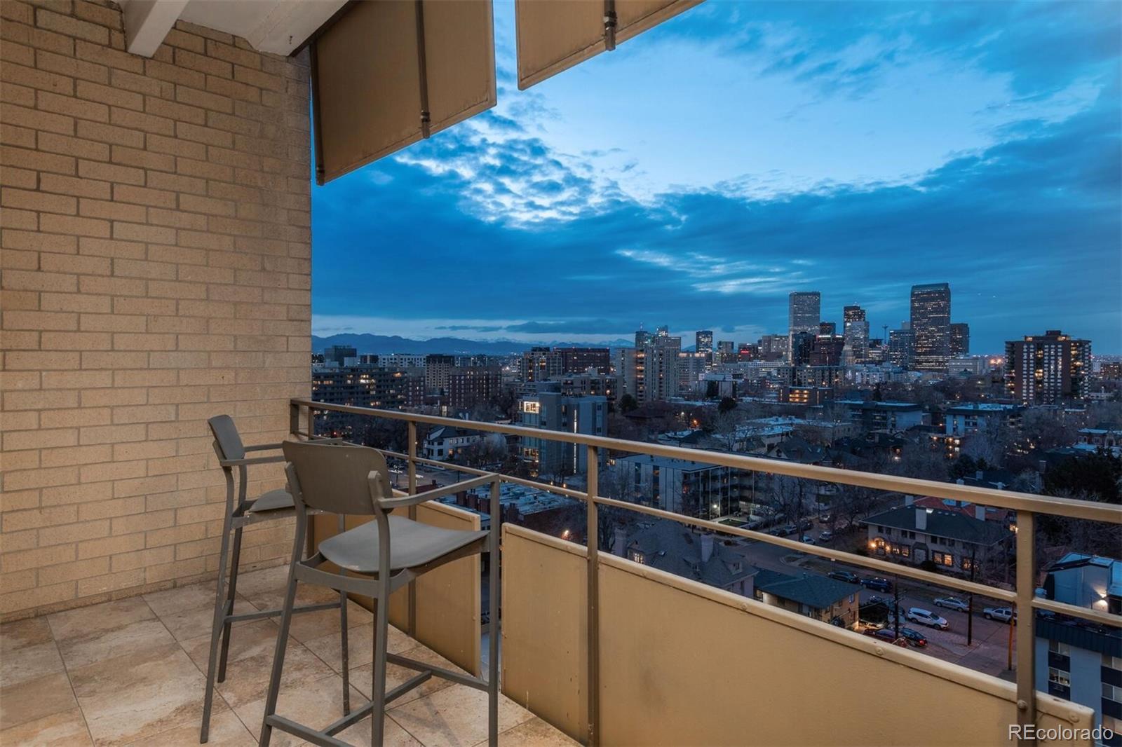 800 N Pearl Street Unit: 1211