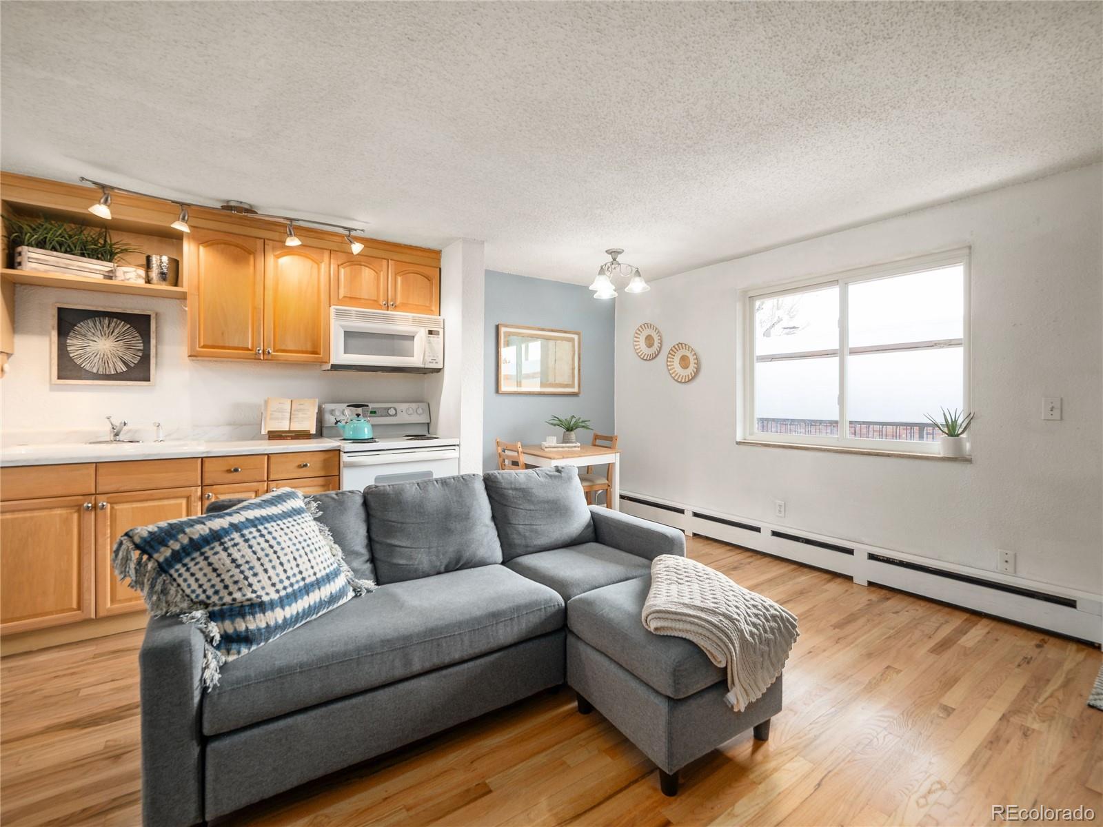 155 S Pennsylvania Street Unit: 310