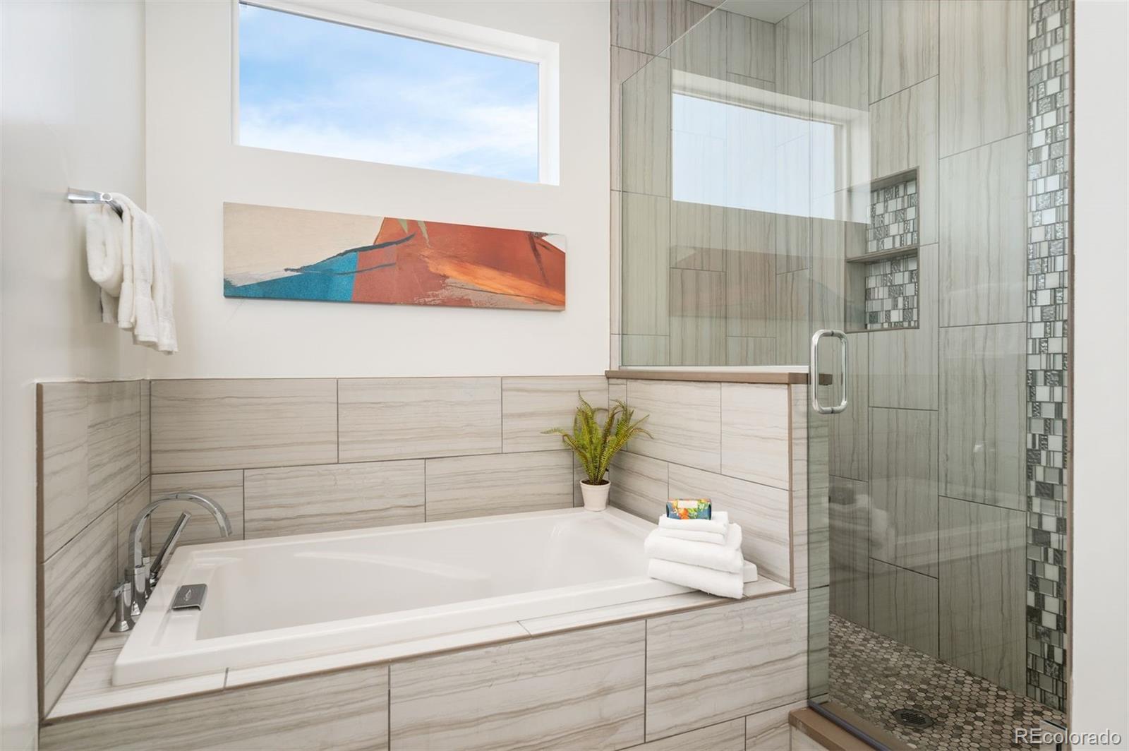 2114 Lowell Boulevard