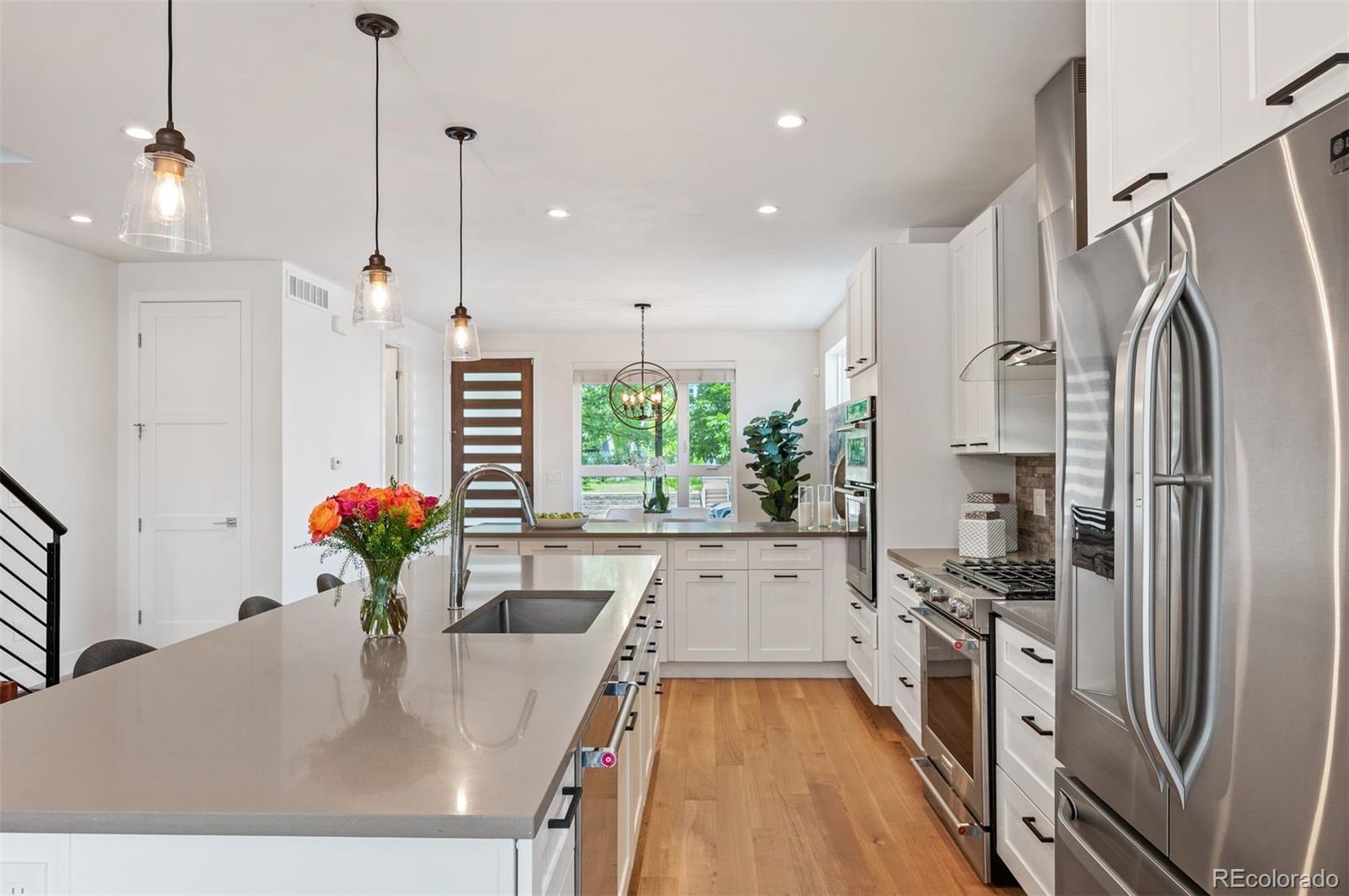 2114 Lowell Boulevard