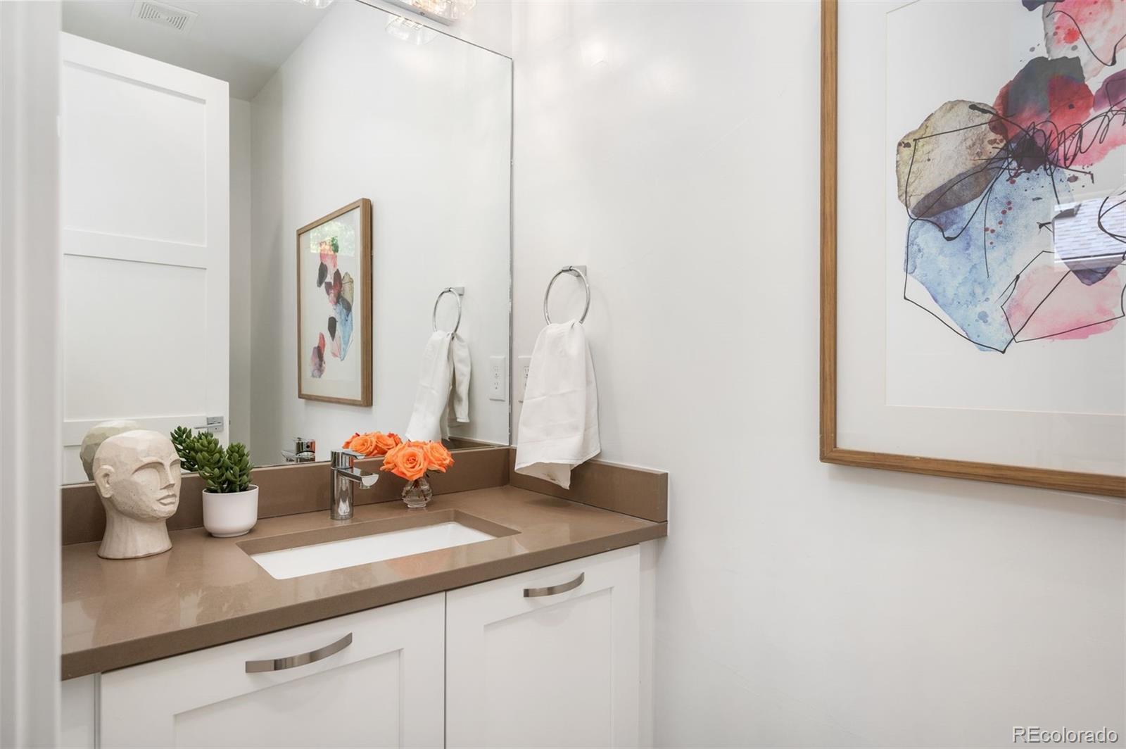 2114 Lowell Boulevard