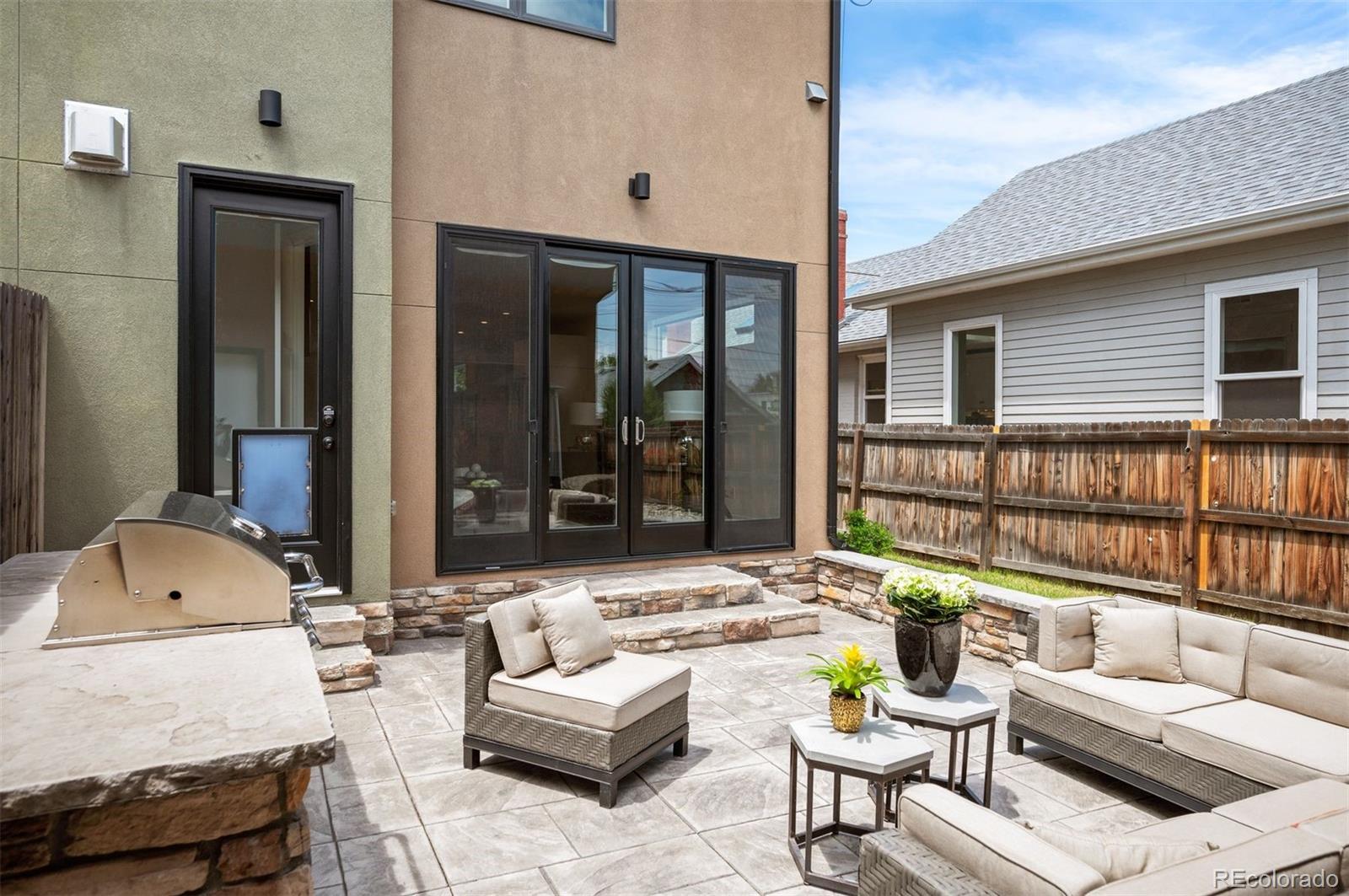 2114 Lowell Boulevard