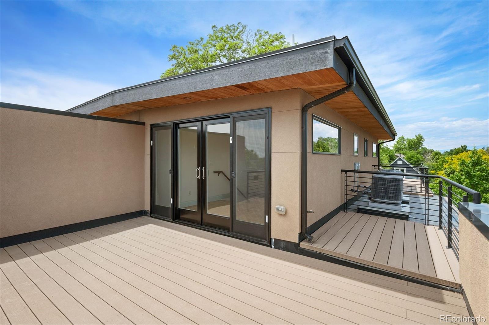 2114 Lowell Boulevard