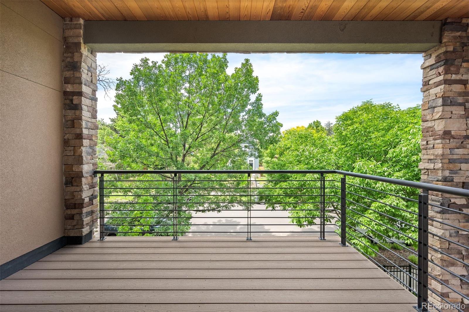 2114 Lowell Boulevard