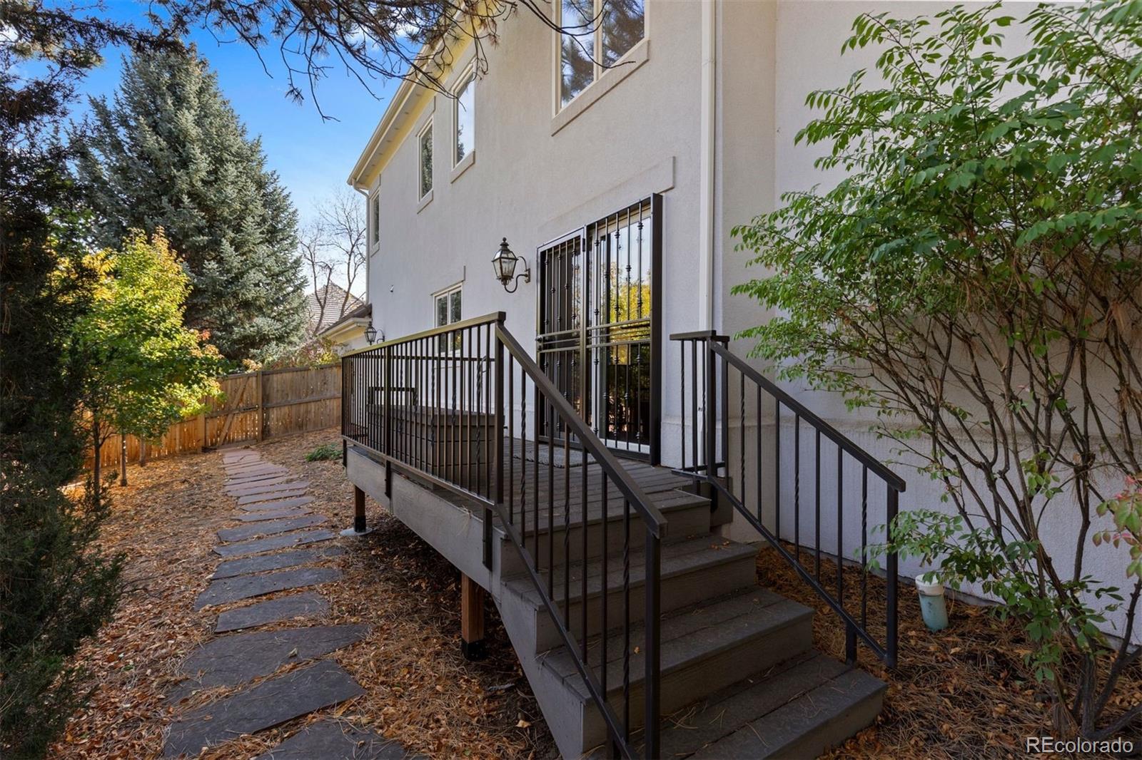 2450 E Alameda Avenue Unit: 4