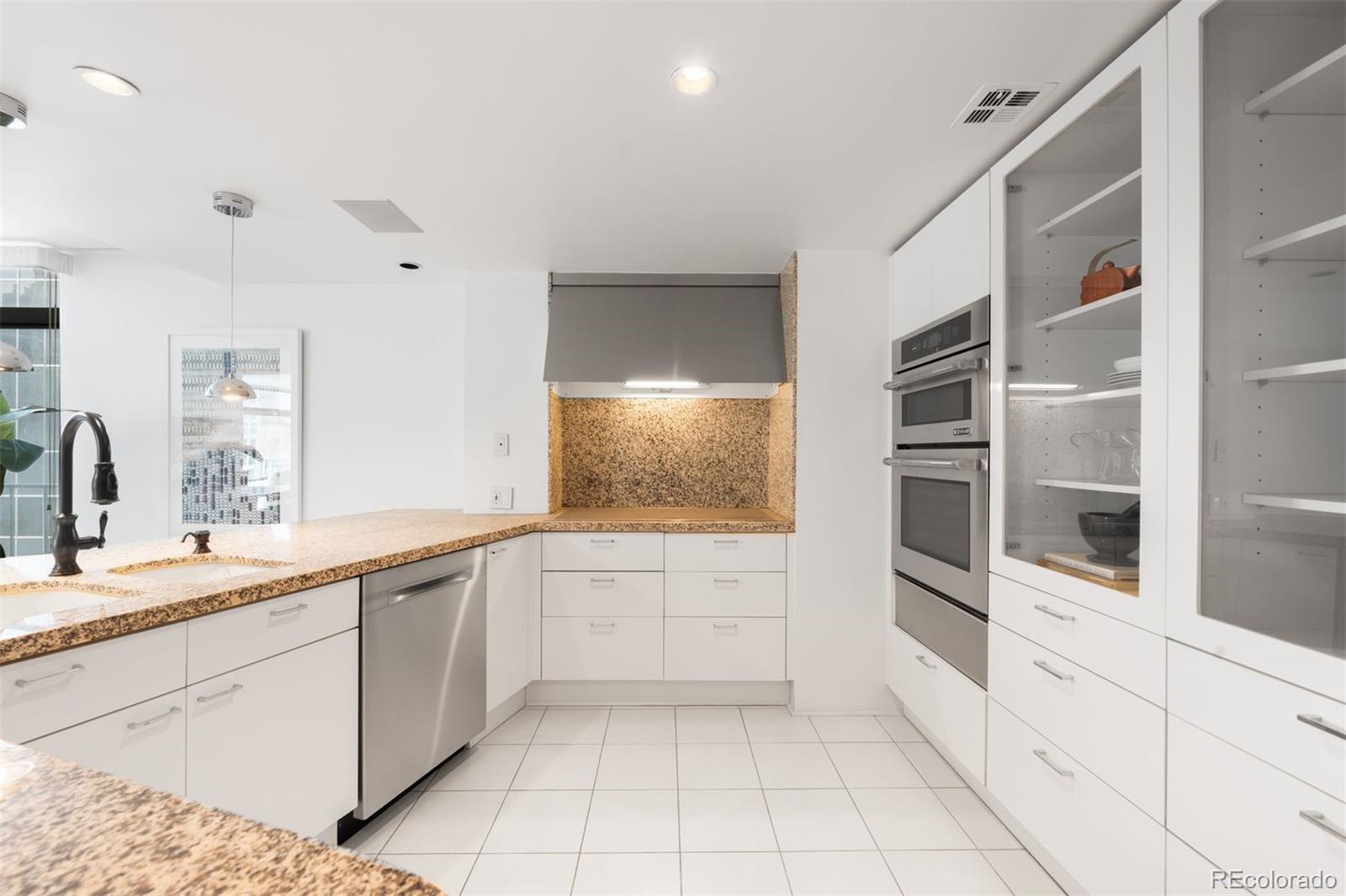 1777 Larimer Street Unit: 710