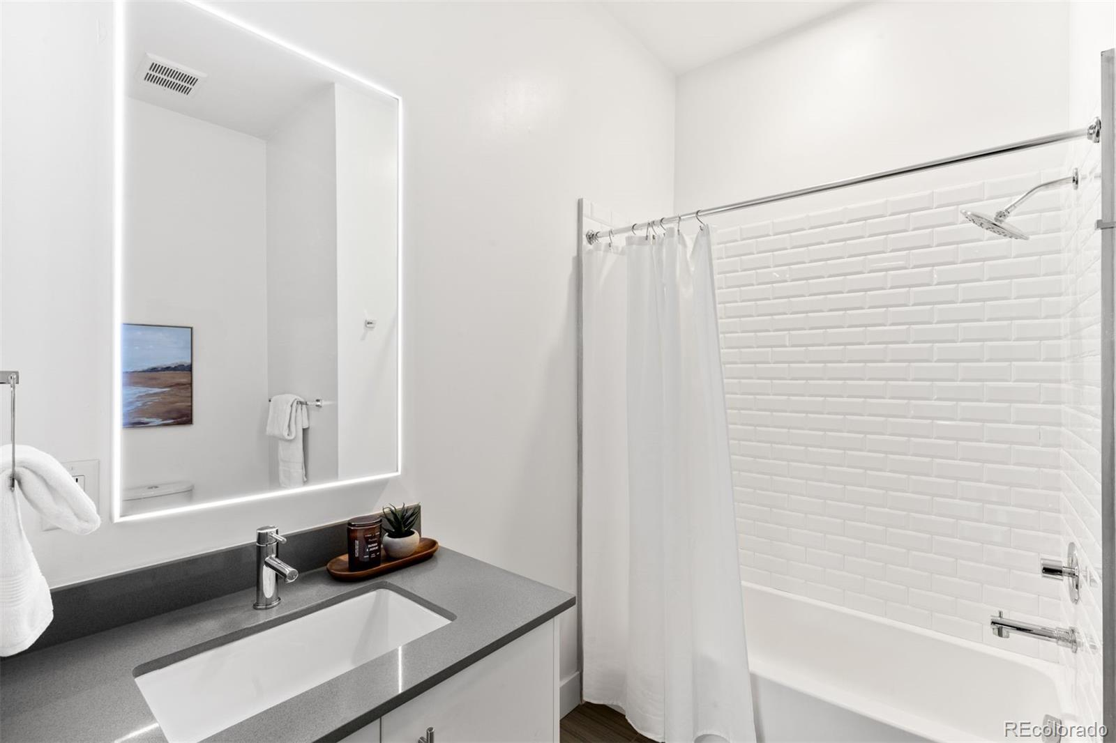 2525 Arapahoe Street Unit: RD310