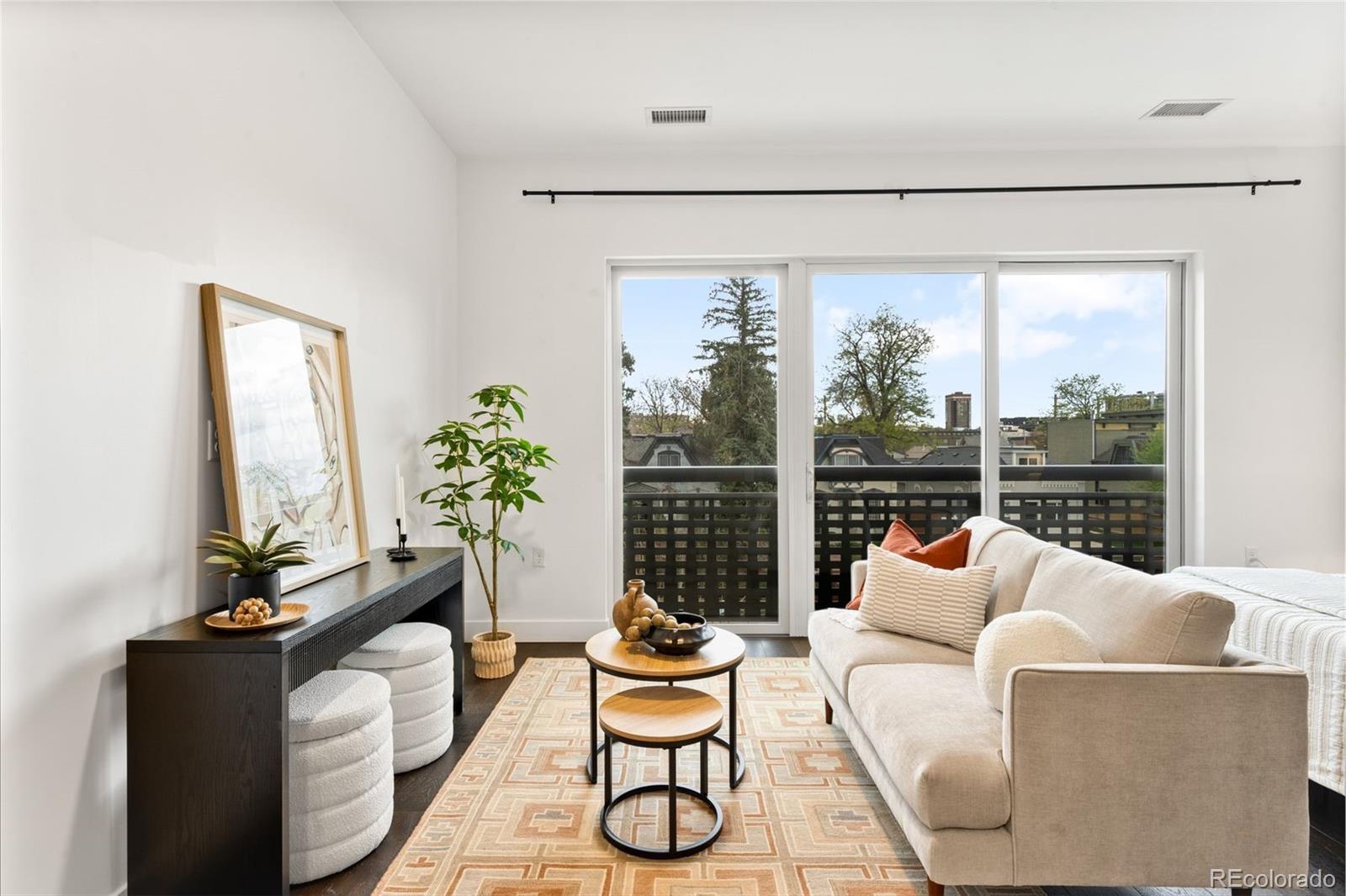 2525 Arapahoe Street Unit: RD310