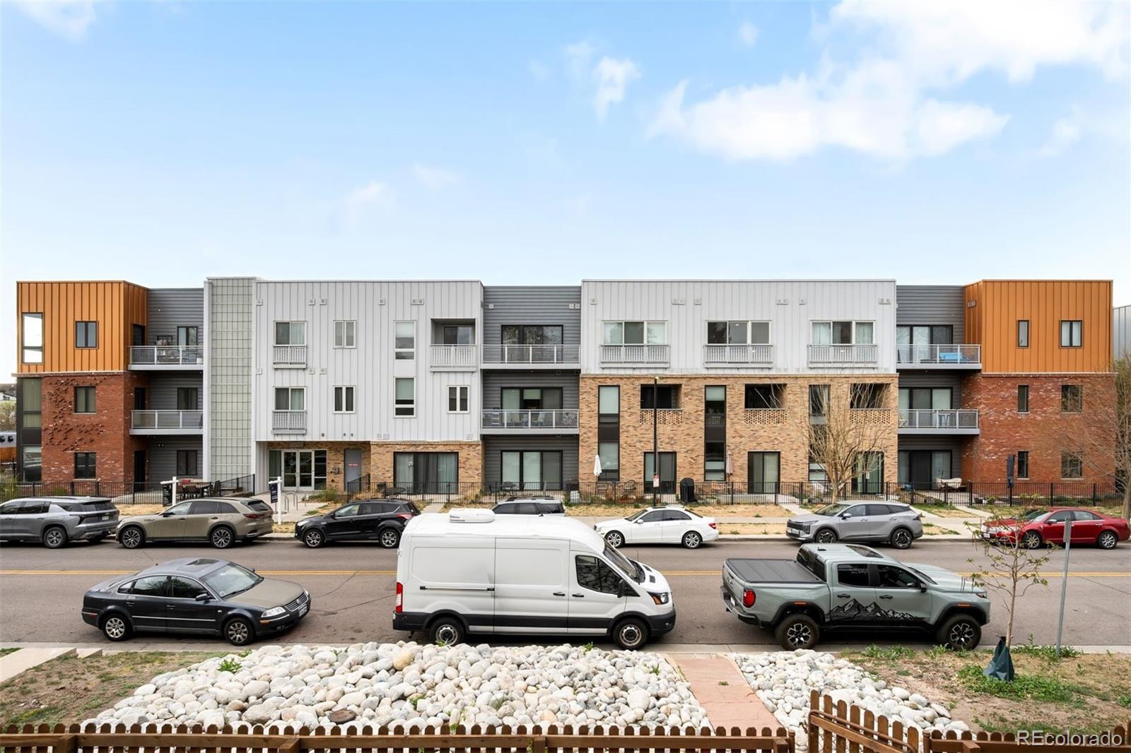 2525 Arapahoe Street Unit: RD310