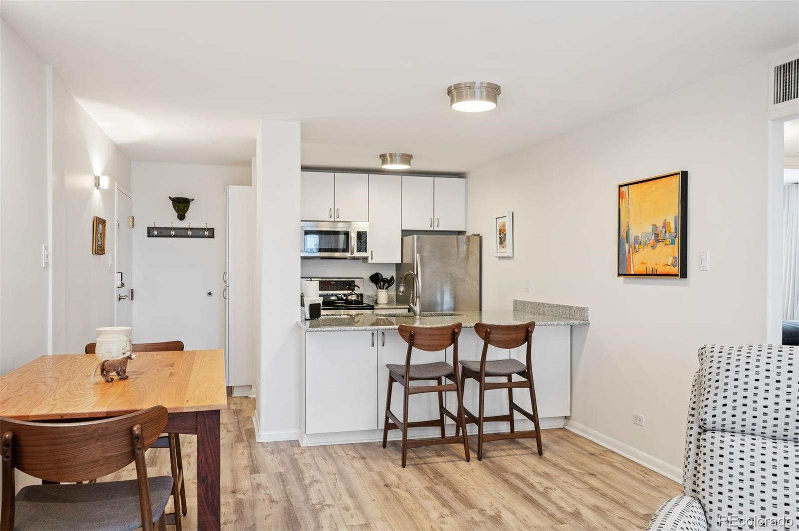 400 S Lafayette Street Unit: 806