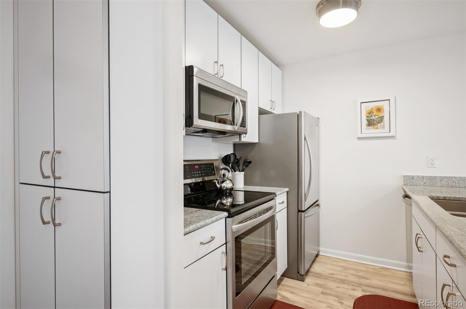 400 S Lafayette Street Unit: 806