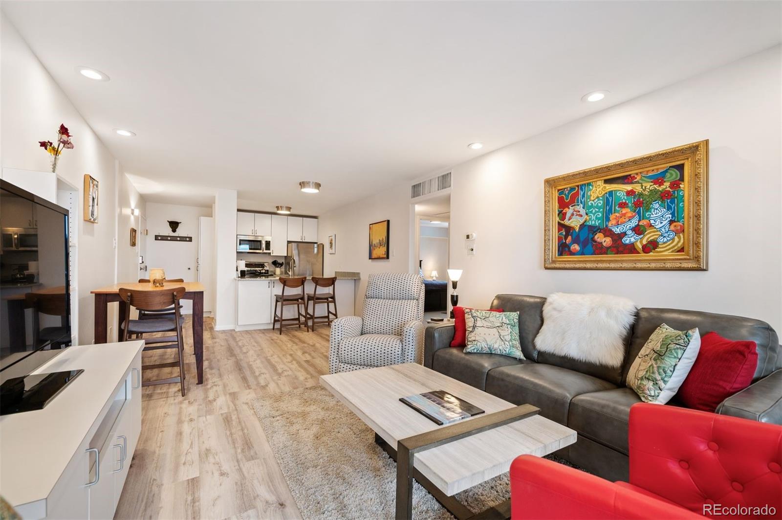 400 S Lafayette Street Unit: 806