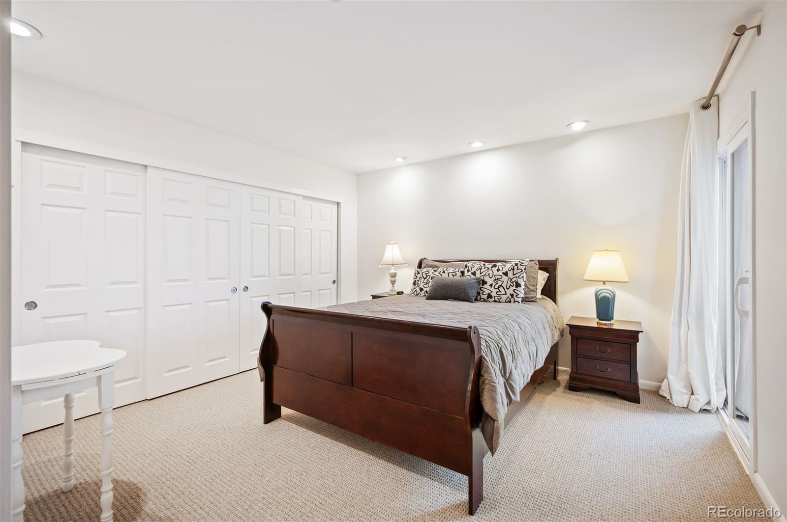 400 S Lafayette Street Unit: 806