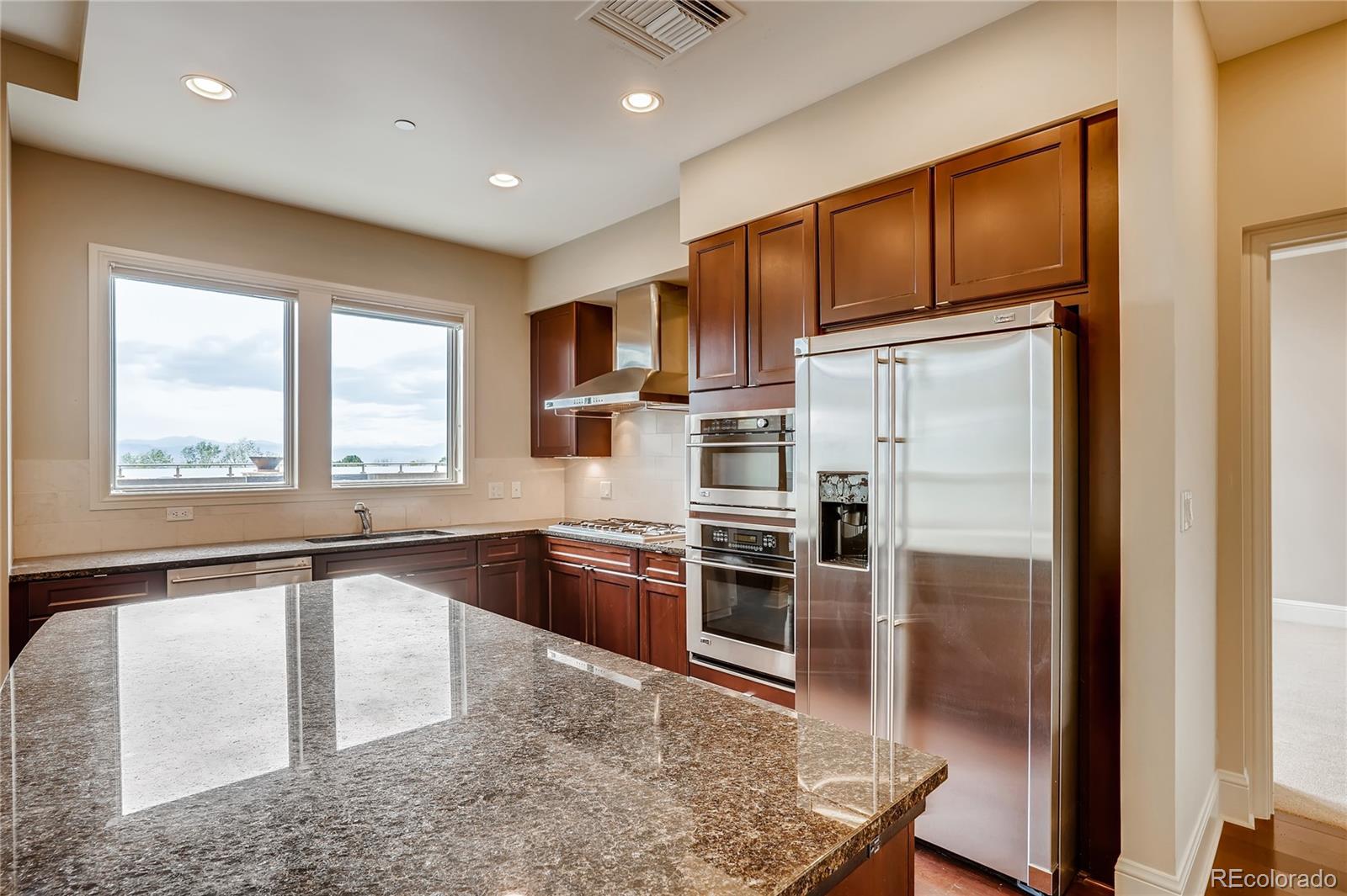 5455 Landmark Place Unit: 409
