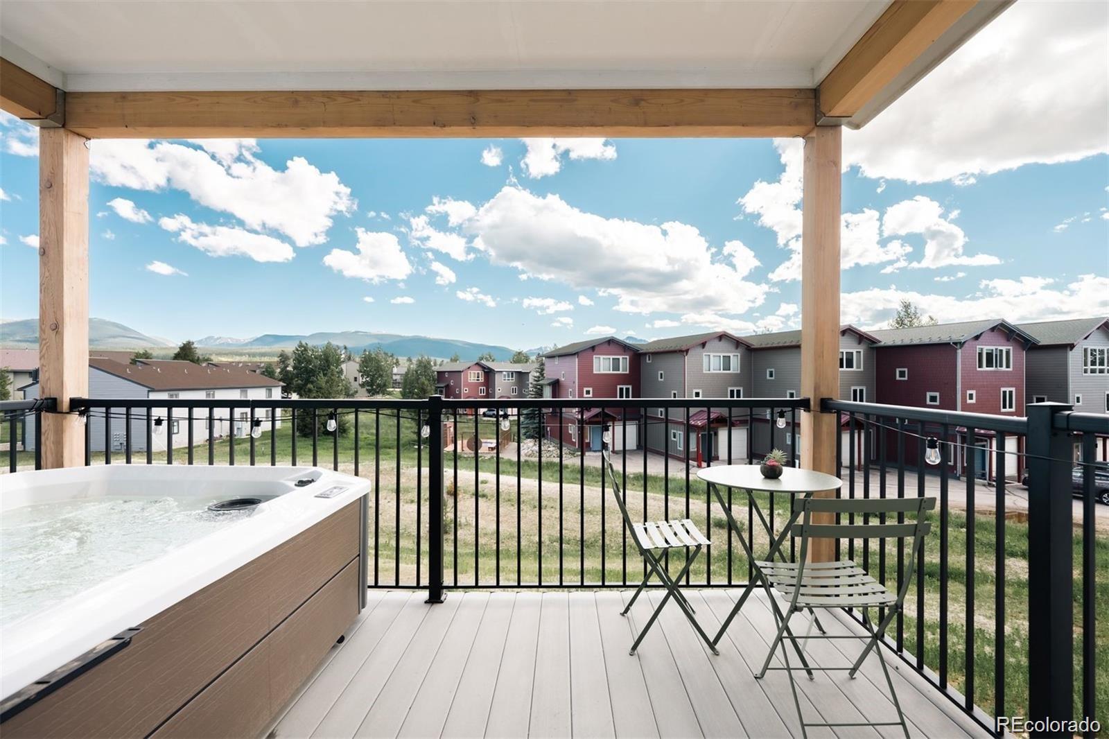 301 W Meadow Mile Unit: 3