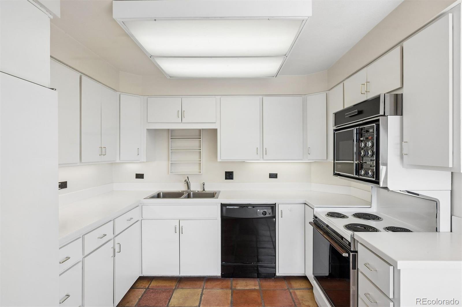 2000 E 12th Avenue Unit: 11C