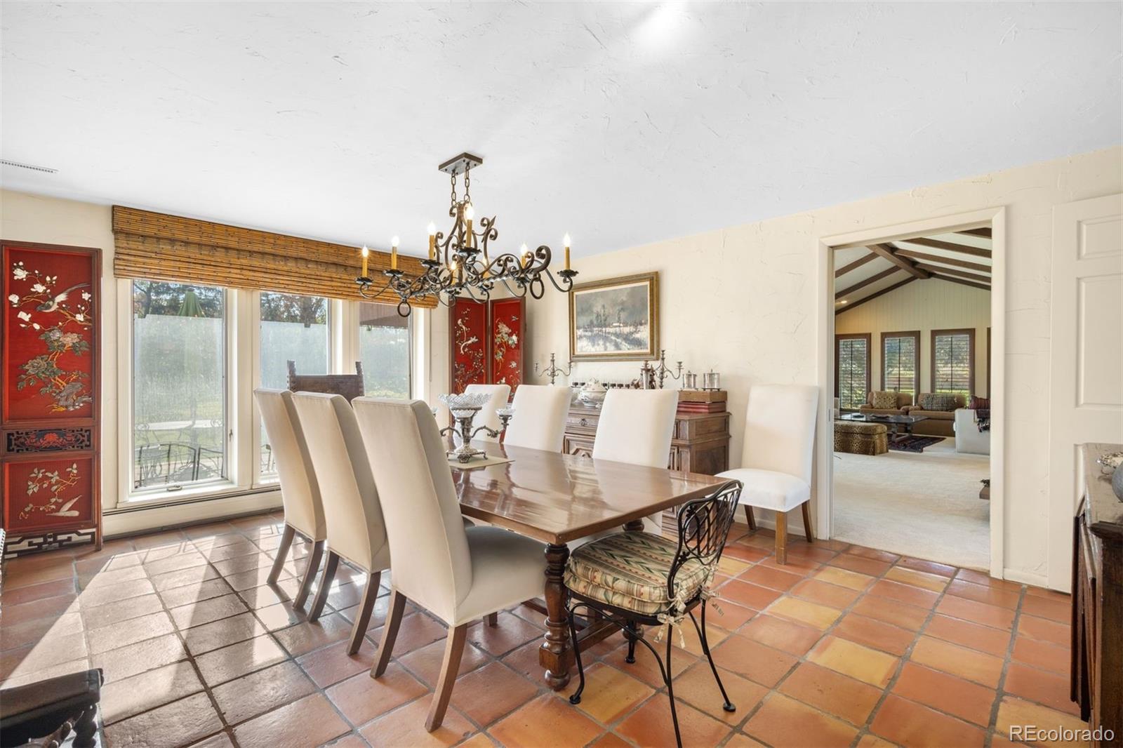 2600 E Willamette Lane