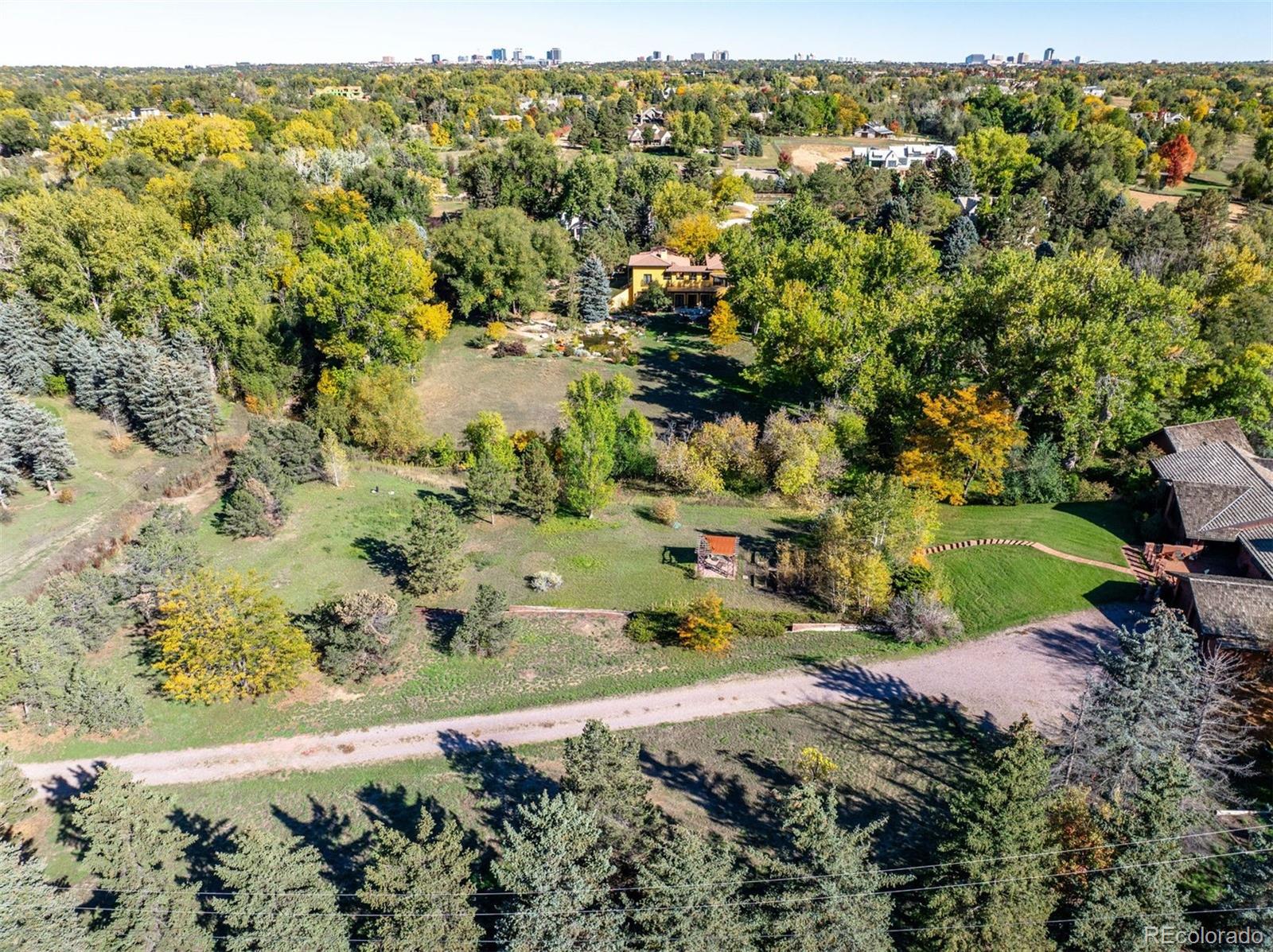 2600 E Willamette Lane