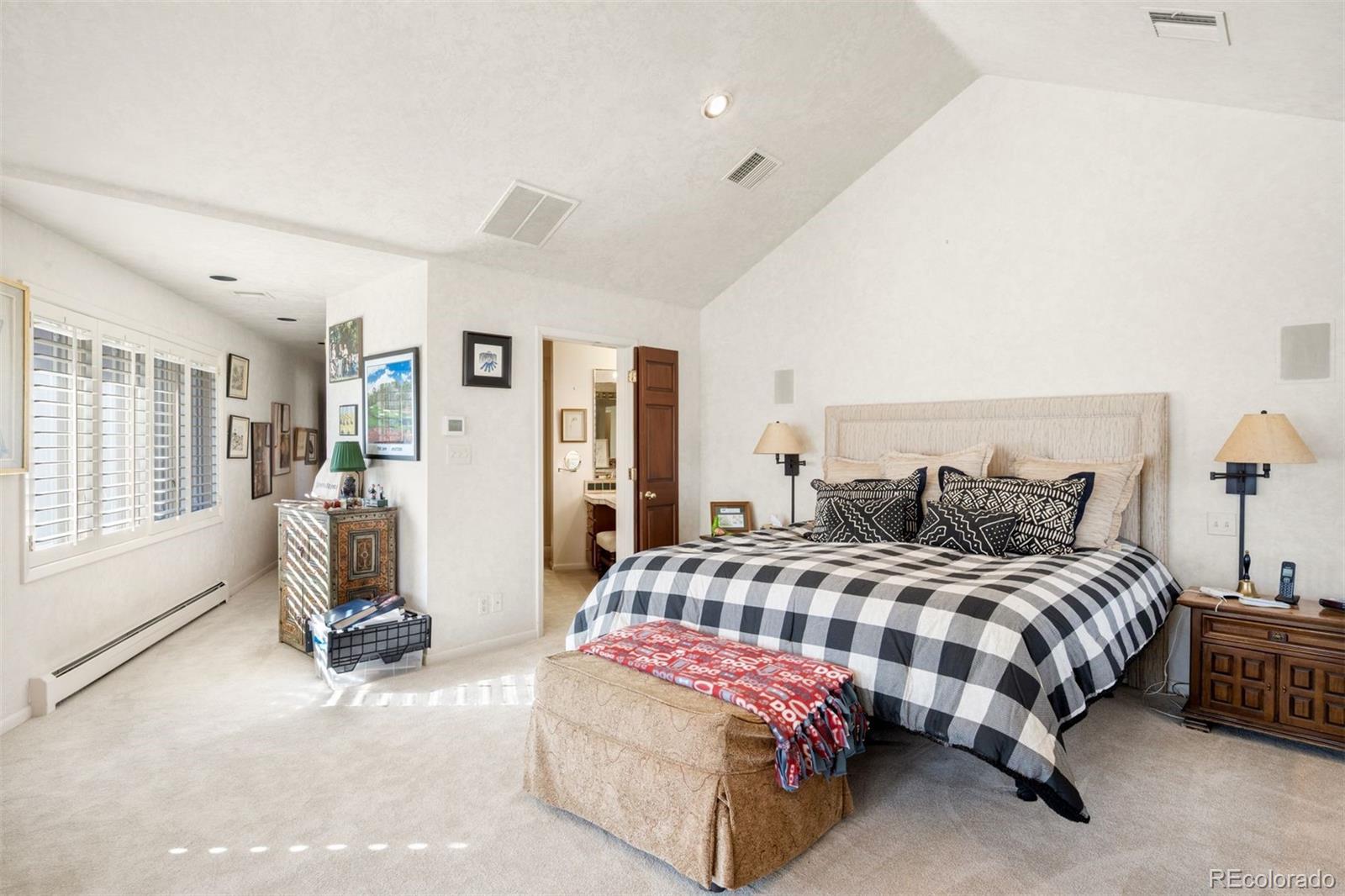 2600 E Willamette Lane