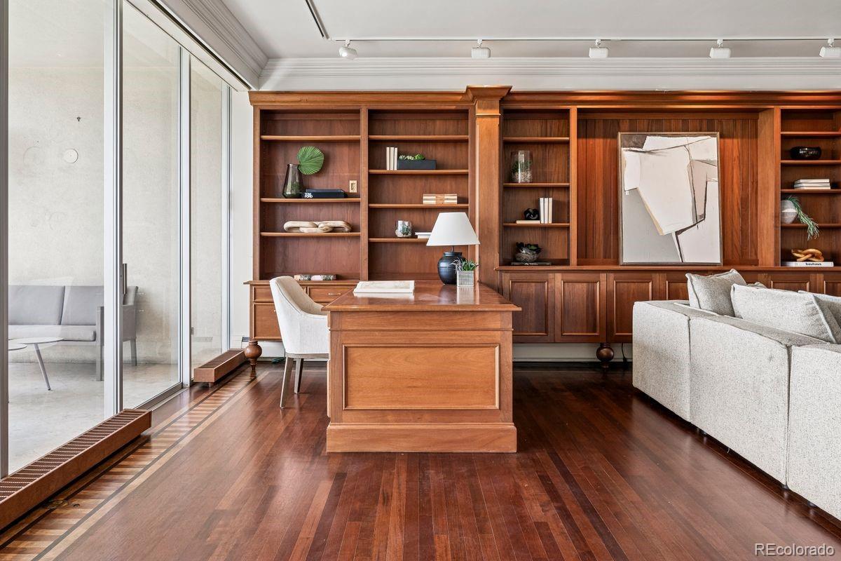 1201 N Williams Street Unit: 17A