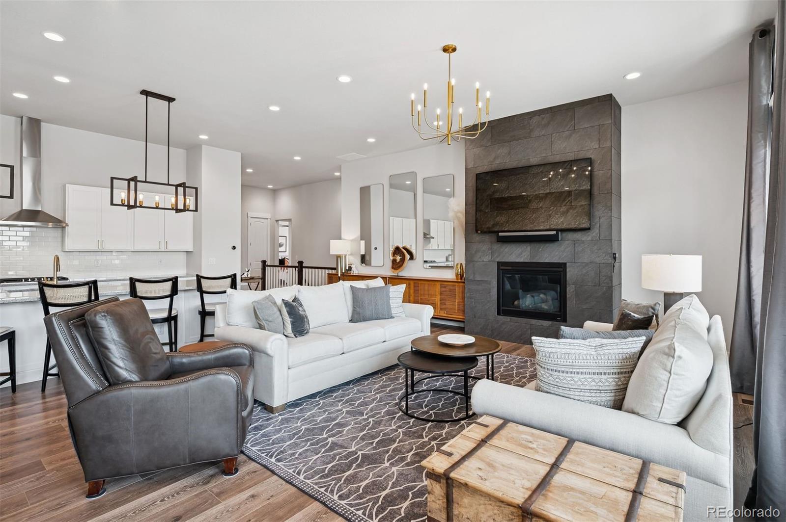 8758 S Quatar Street