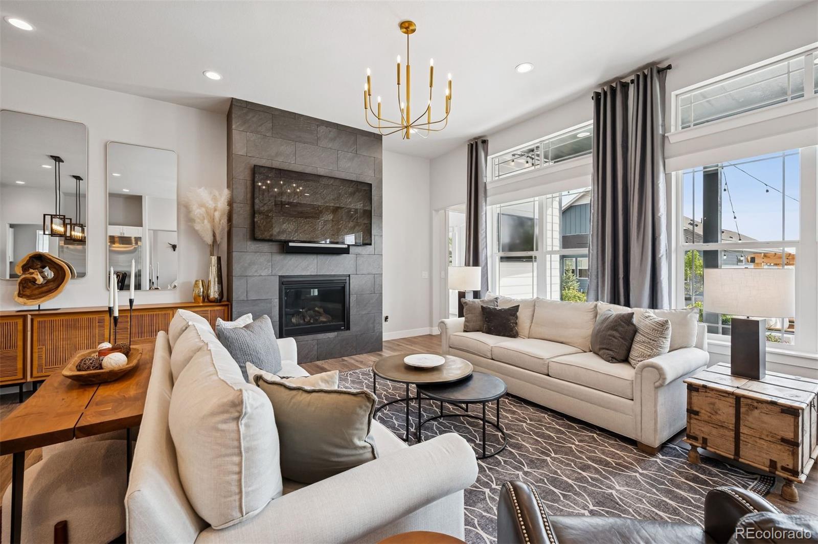 8758 S Quatar Street