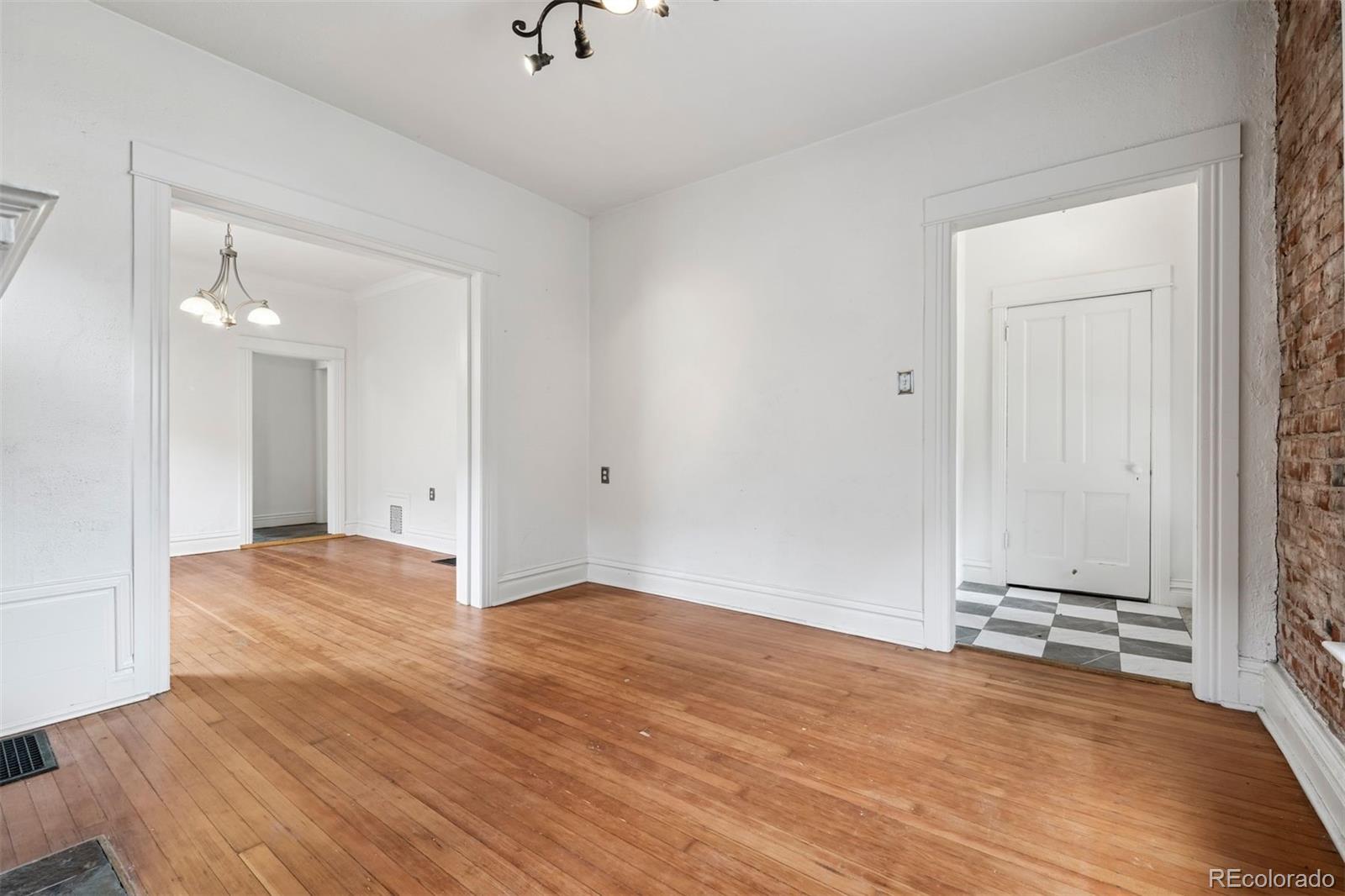 533 S Emerson Street